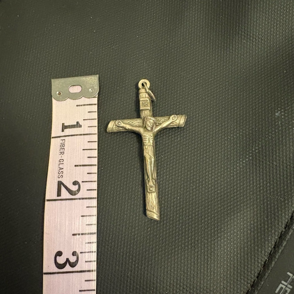 **SOLD**Vintage Italian Jesus on the Cross silver tone Inri Jesus pendant rosary